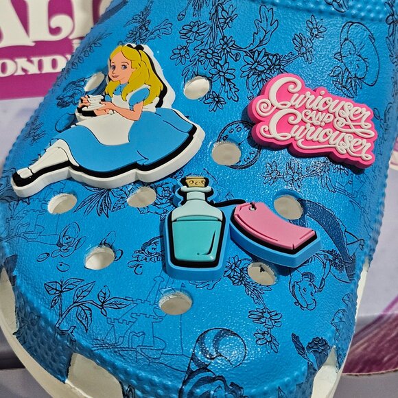Disney Alice In Wonderland Slip On Clogs Women's Size 7 Sandals With Box Blue - Picture 7 of 11